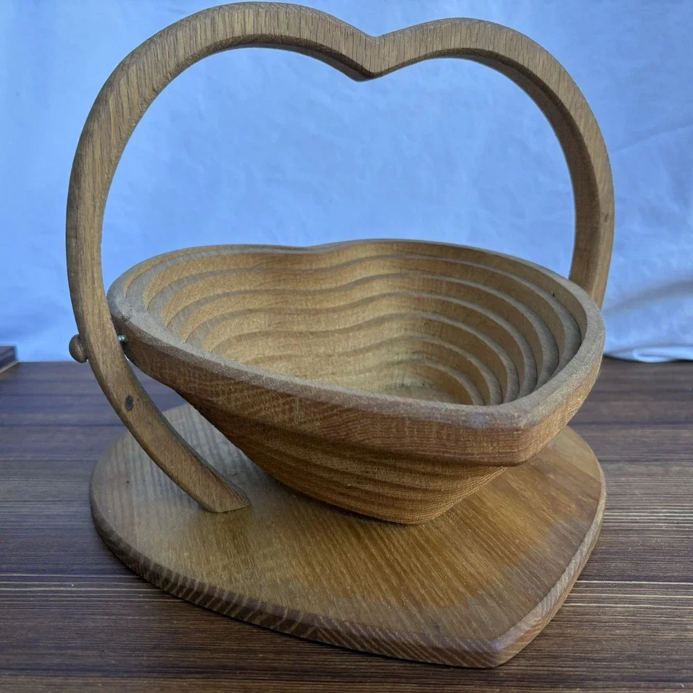 Folding Wood Heart Basket Accordion Collapsible Bowl Trivet Fruit Bread